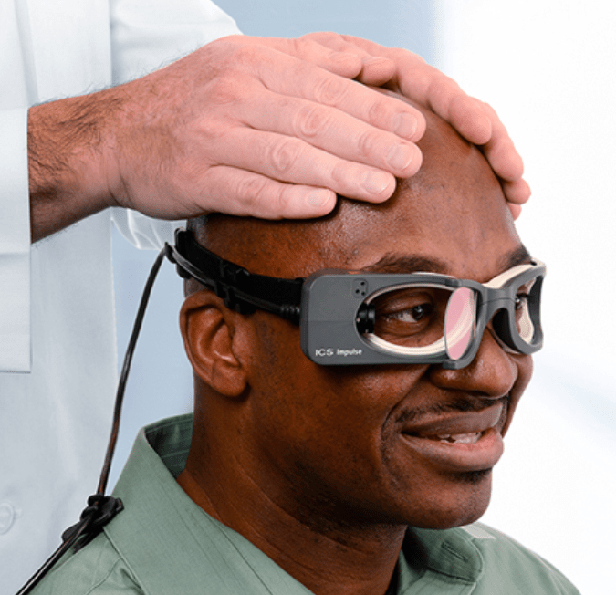 Le test d’impulsion de la tête avec vidéo permet d’évaluer le réflexe vestibulo-oculaire et de détecter les troubles de l’équilibre.